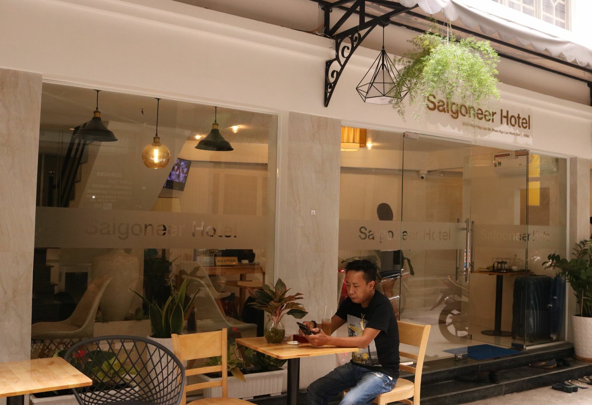 Saigoneer 2* TP. Hồ Chí Minh